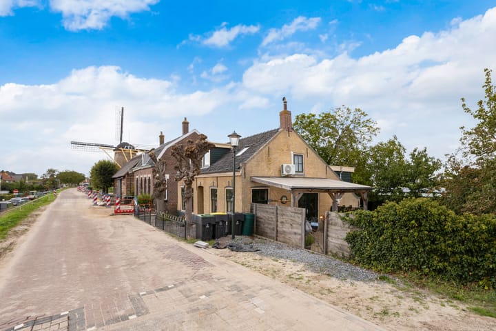 Vrijstaande woning te koop: Molendijk 69, Goudswaard