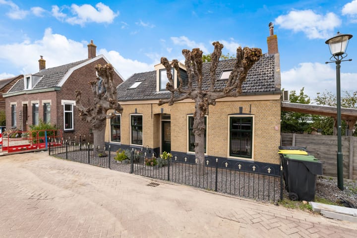 Vrijstaande woning te koop: Molendijk 69, Goudswaard