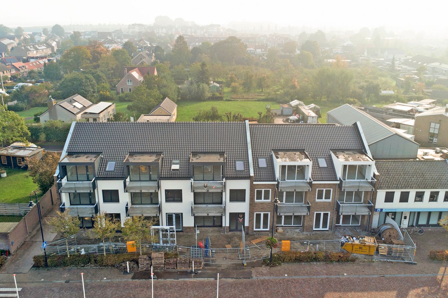 View photo 1 of Dorpsplein 6
