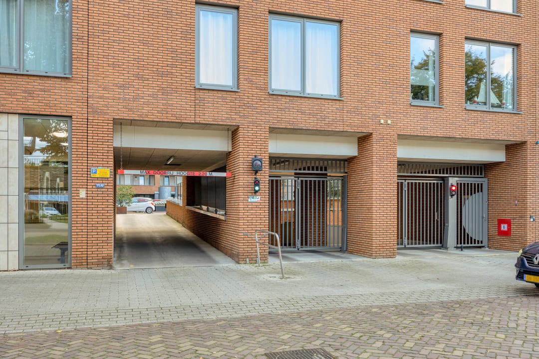 Photo 47 of Galjoenstraat 12