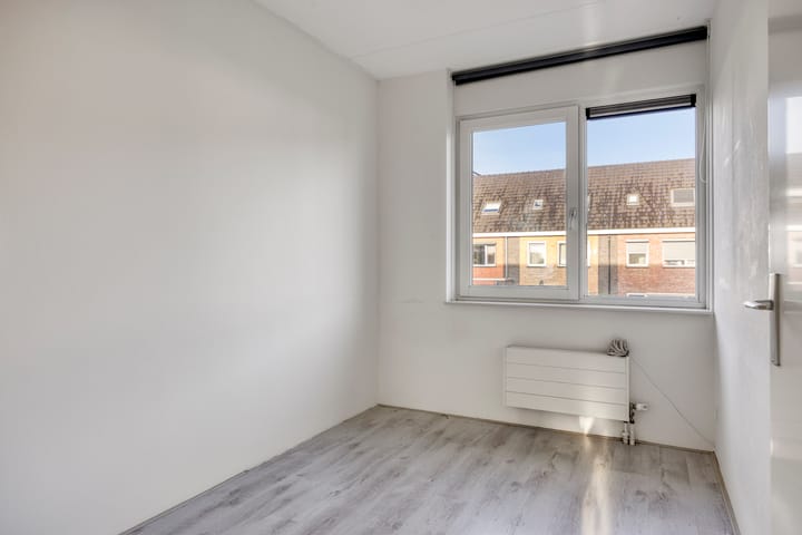 Tussenwoning te huur: Bresselaan 23, Barneveld