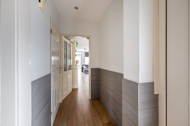 Hoekwoning te koop: Albert Verweijlaan 45, Hillegom