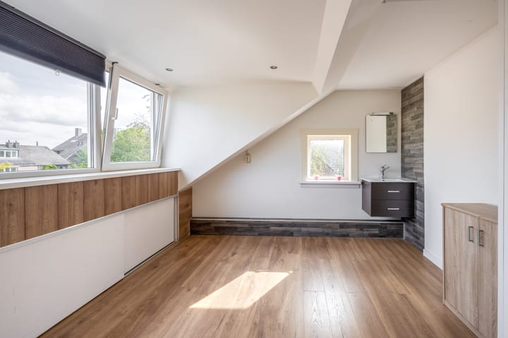 Hoekwoning te koop: Albert Verweijlaan 45, Hillegom