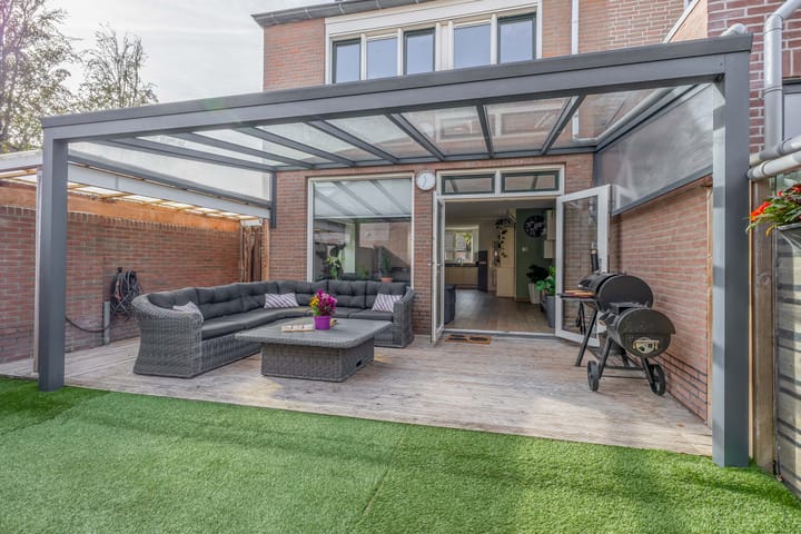 Hoekwoning te koop: Albert Verweijlaan 45, Hillegom