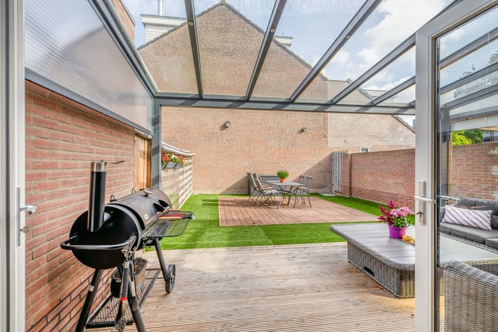 Hoekwoning te koop: Albert Verweijlaan 45, Hillegom