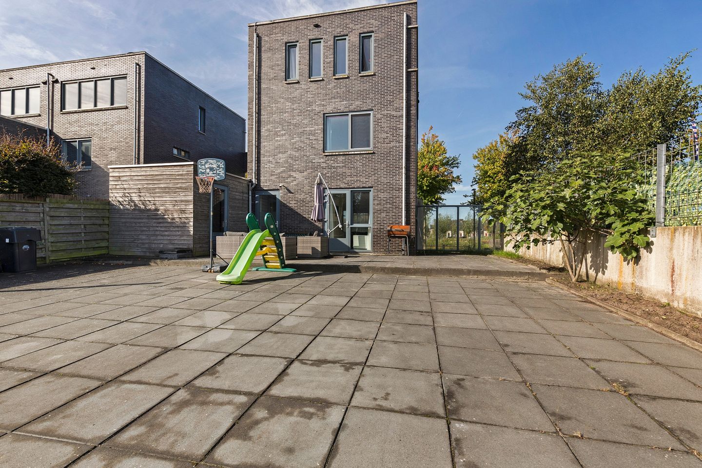 Photo 35 of Henriëtte Roland Holstweg 39