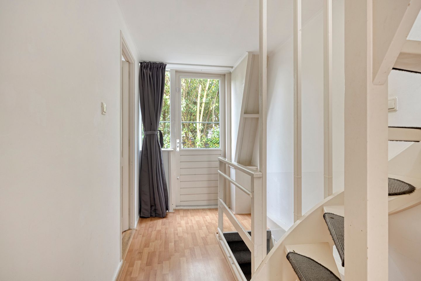 Foto 19 van Hofstraat 6