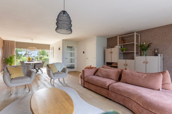 Tussenwoning te koop: Ridder Arnoud van Amstelstraat 12, Polsbroek