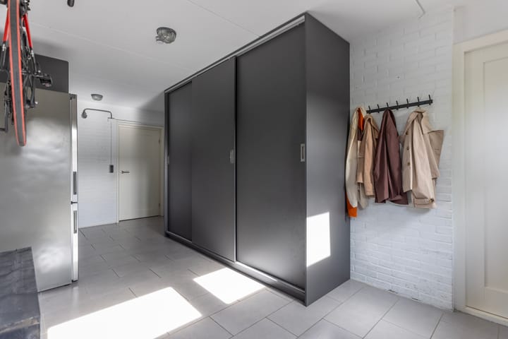 Tussenwoning te koop: Ridder Arnoud van Amstelstraat 12, Polsbroek