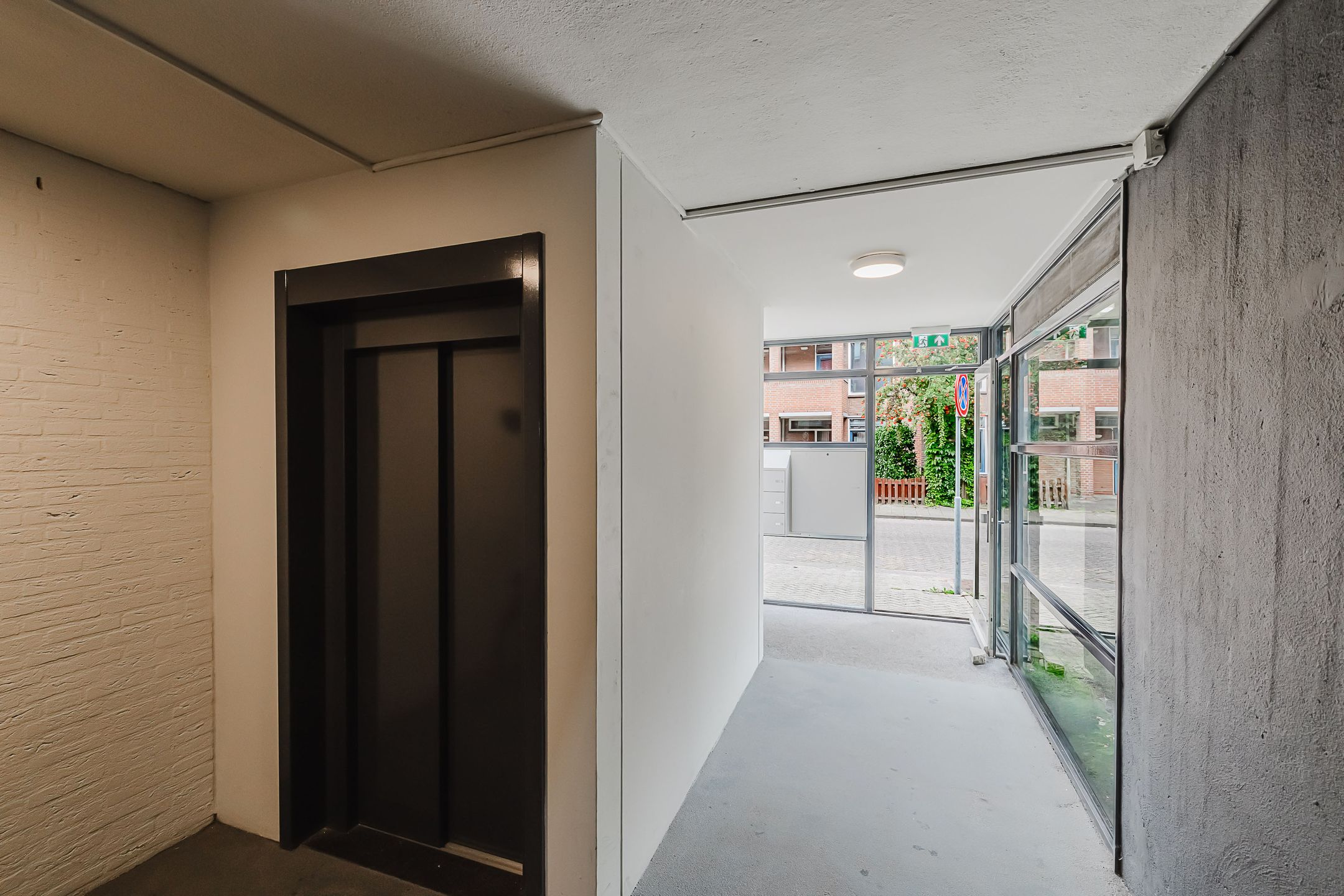 Photo 6 of Donkvaart 7-B6