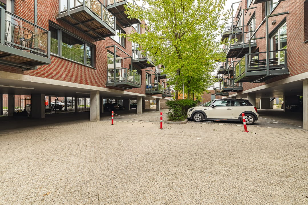 Photo 28 of Donkvaart 7-B6