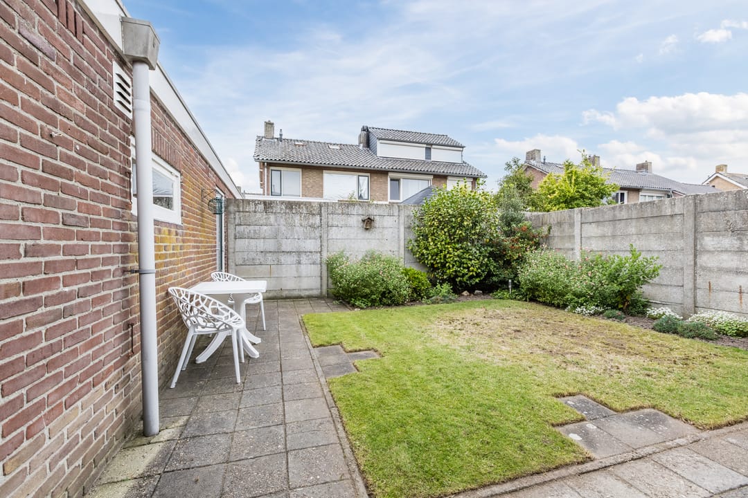 Photo 38 of Van Spreeuwelstraat 17