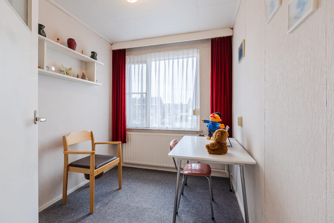Photo 22 of Van Spreeuwelstraat 17