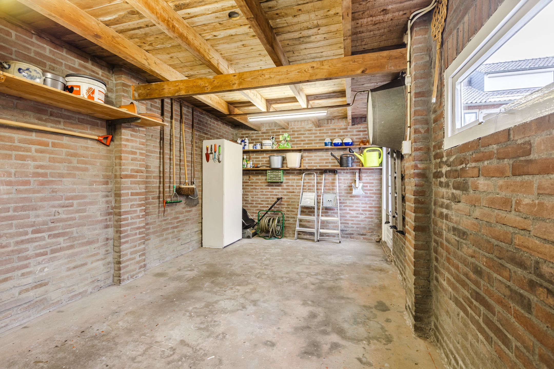 Photo 30 of Van Spreeuwelstraat 17