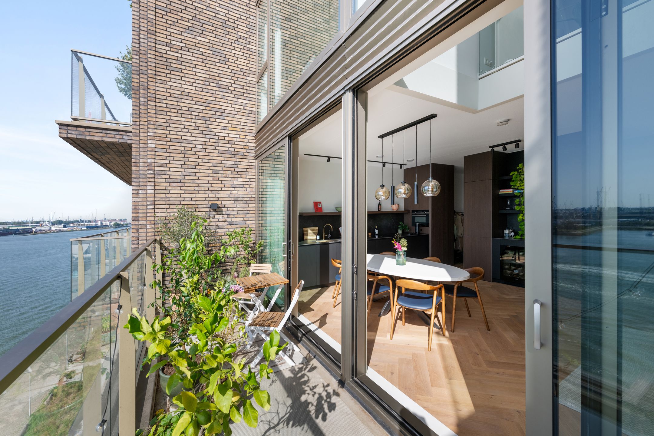 Photo 12 of Lloydkade 463