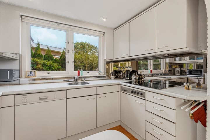 Vrijstaande woning te koop: Plaswijk 11, Vinkeveen