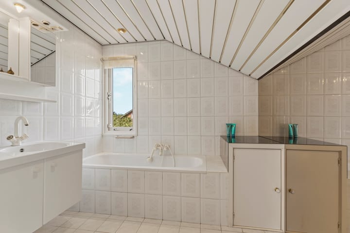 Vrijstaande woning te koop: Plaswijk 11, Vinkeveen