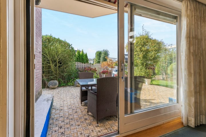Vrijstaande woning te koop: Plaswijk 11, Vinkeveen