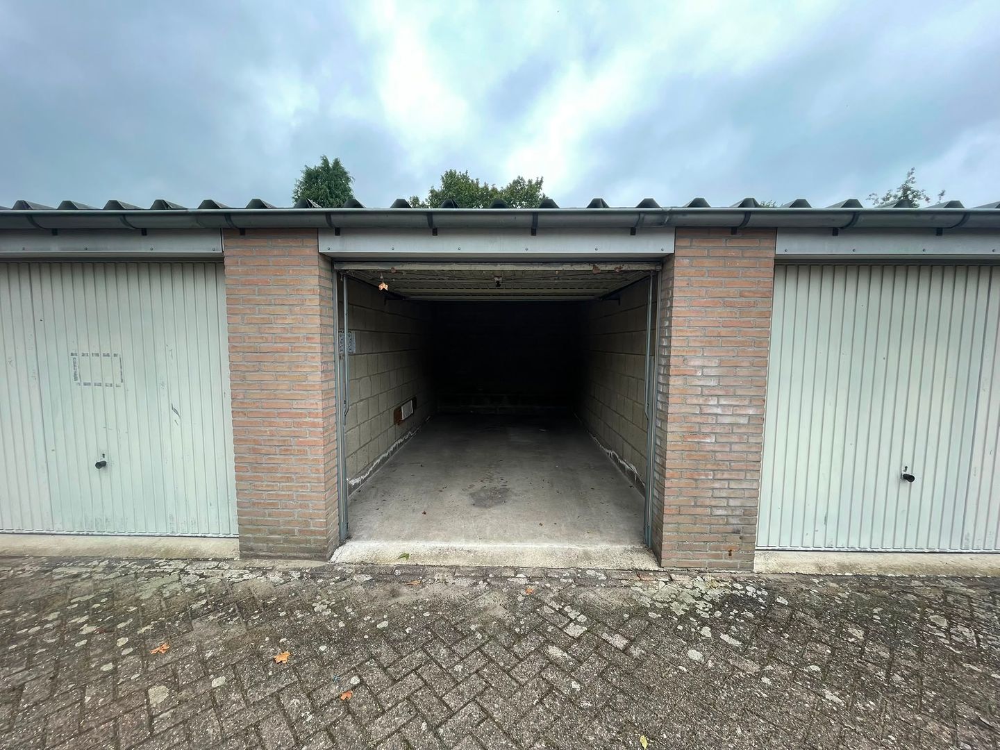 Bekijk foto 2 van Burg. van Lithstraat 1