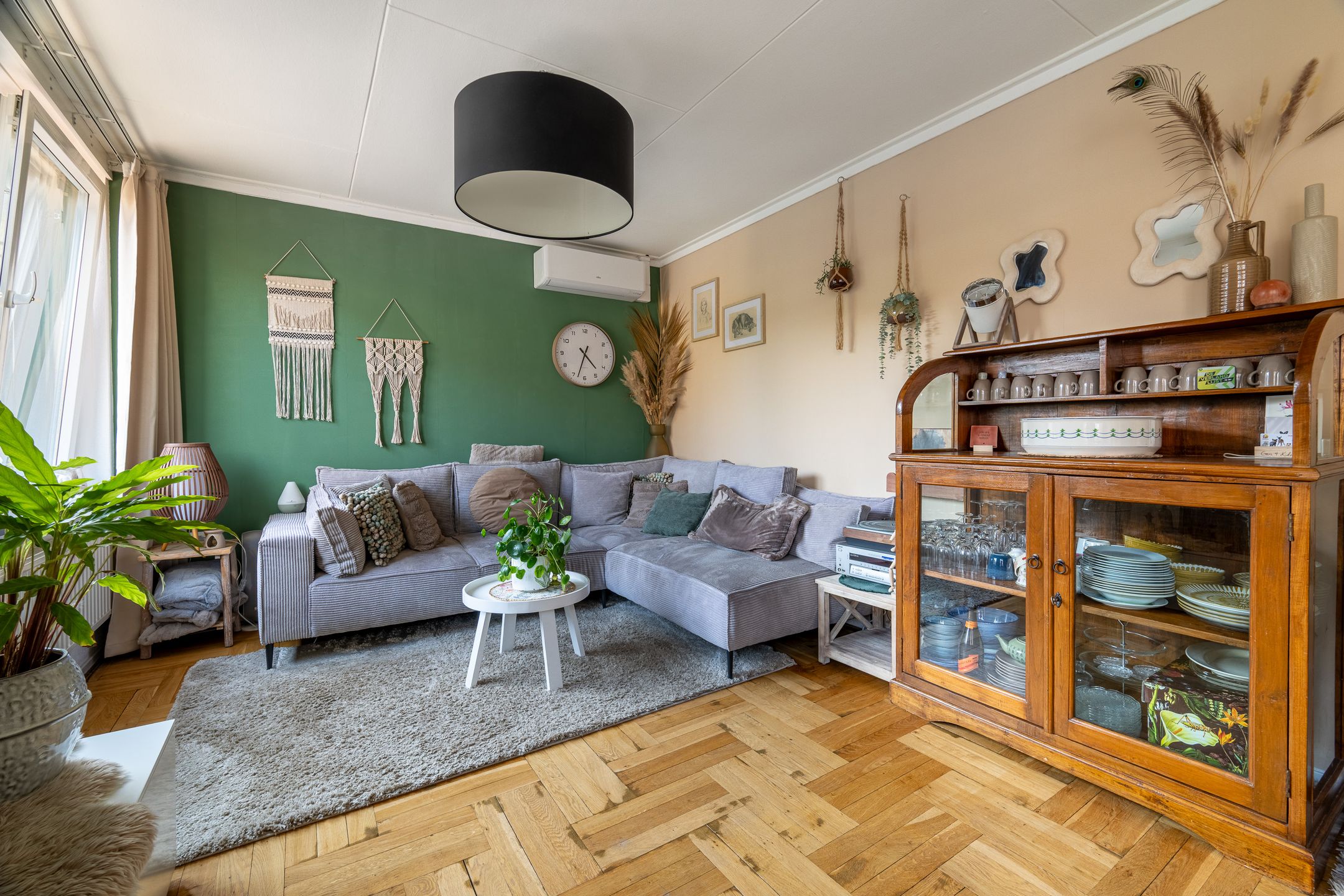 Photo 33 of Deken Nicolaijestraat 24