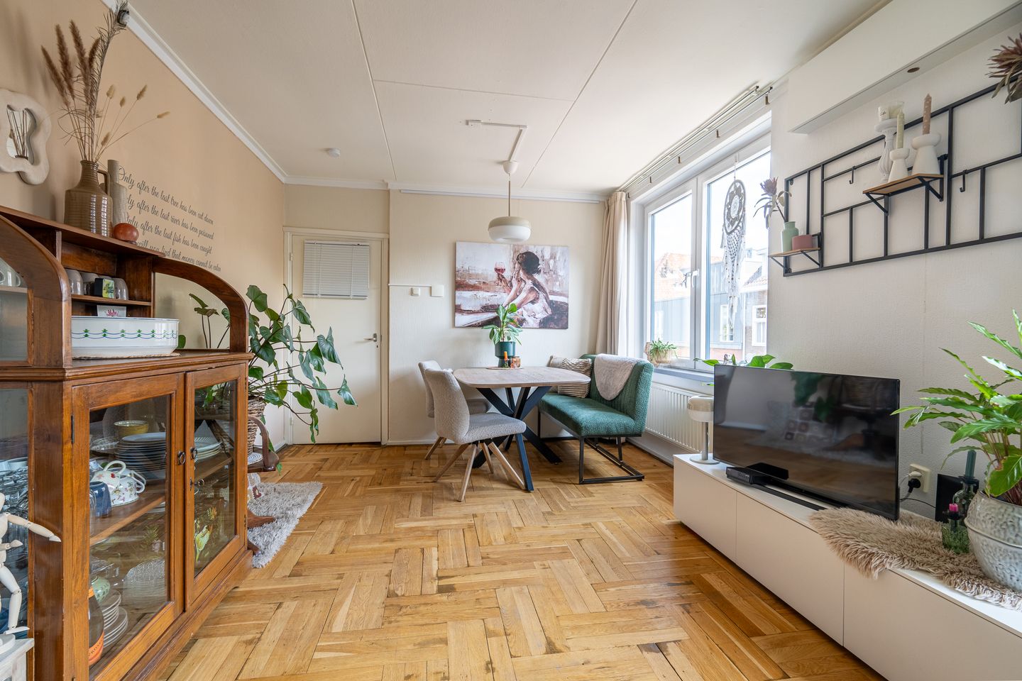 Photo 34 of Deken Nicolaijestraat 24