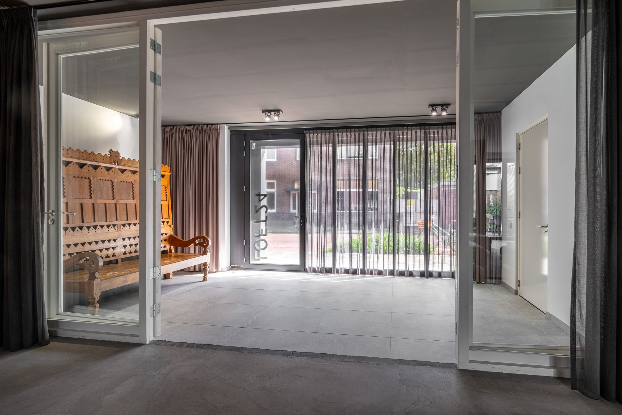 Photo 12 of Deken Nicolaijestraat 24