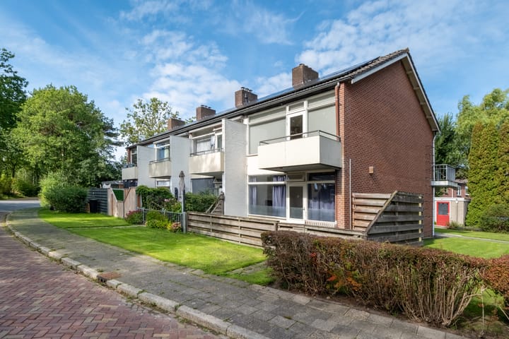 Appartement te koop: van Bergenstraat 65, Roden