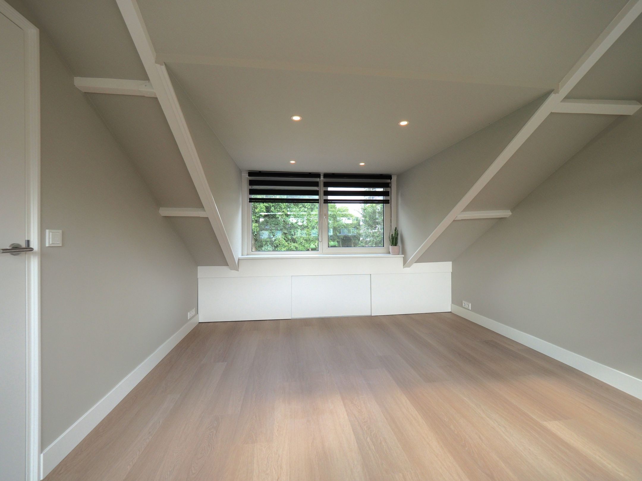 Photo 48 of Menno ter Braakstraat 9