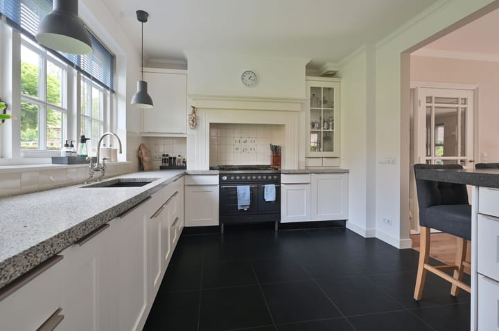 Vrijstaande woning te koop: Nieuweweg 5, Eemnes