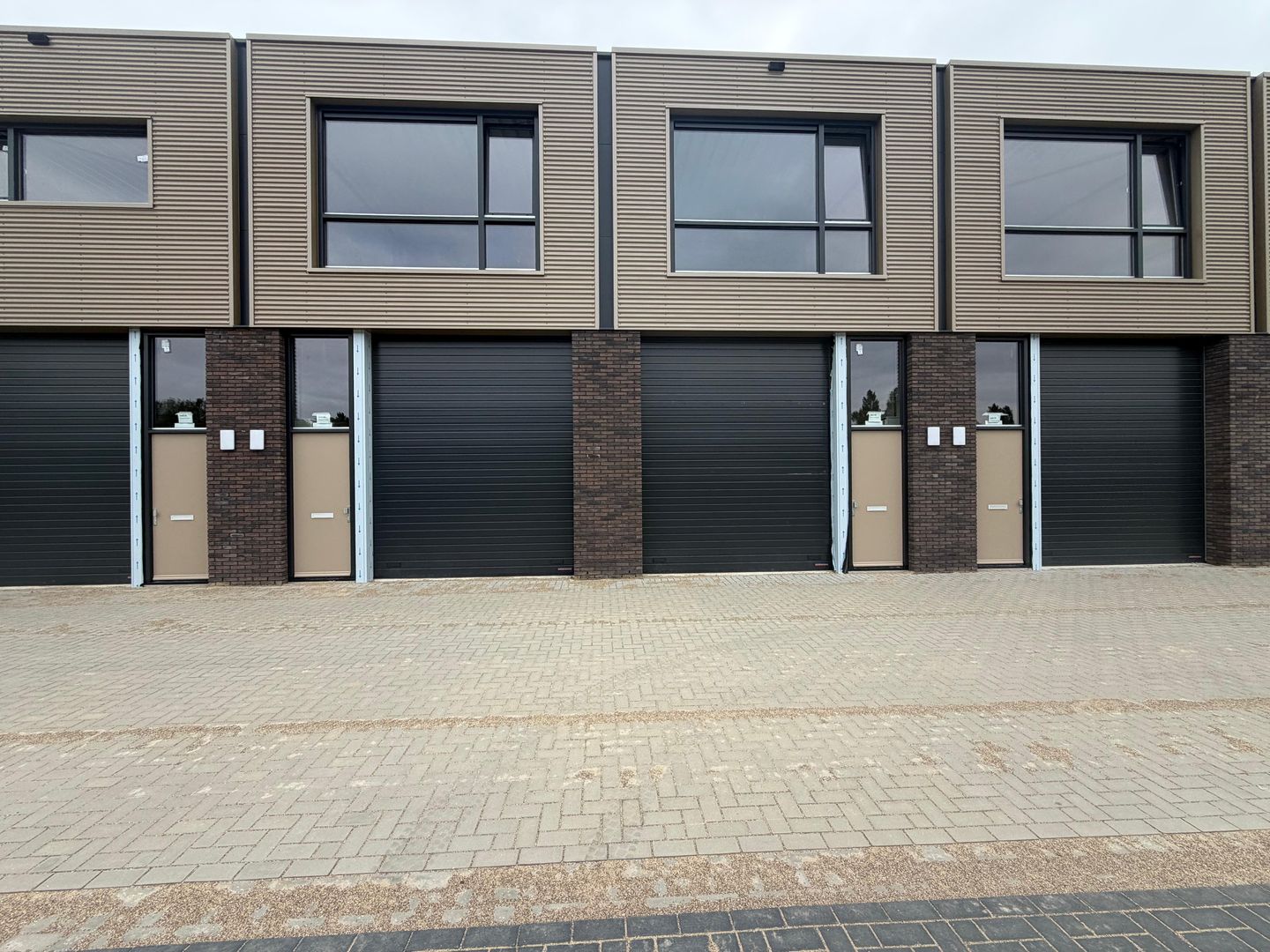 View photo 1 of Driemanssteeweg 500