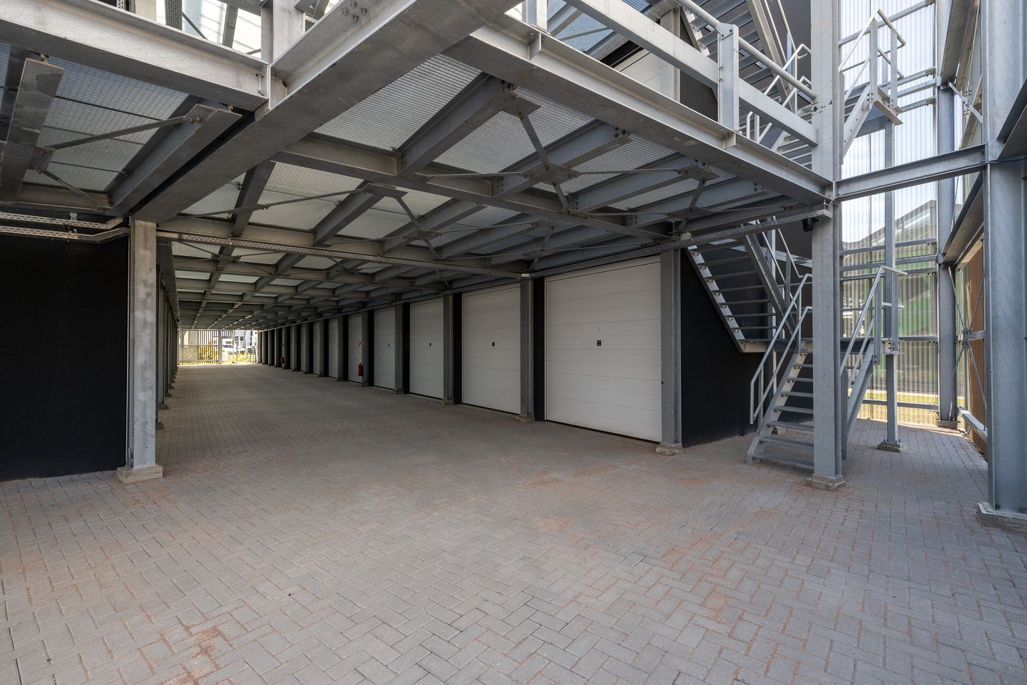 View photo 4 of Vlotlaan 533-H
