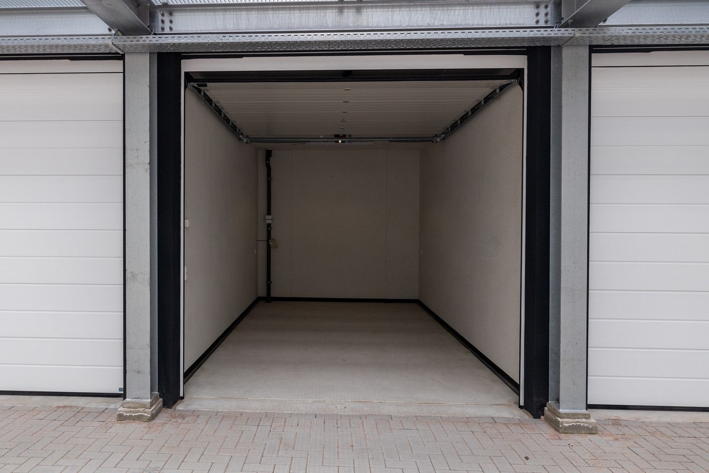 View photo 1 of Vlotlaan 533-H