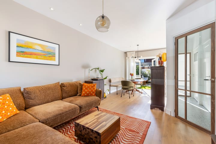 Tussenwoning te koop: Mgr. Van de Weteringstraat 20, Hilversum