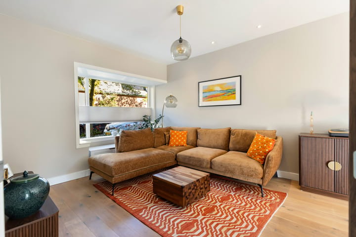 Tussenwoning te koop: Mgr. Van de Weteringstraat 20, Hilversum
