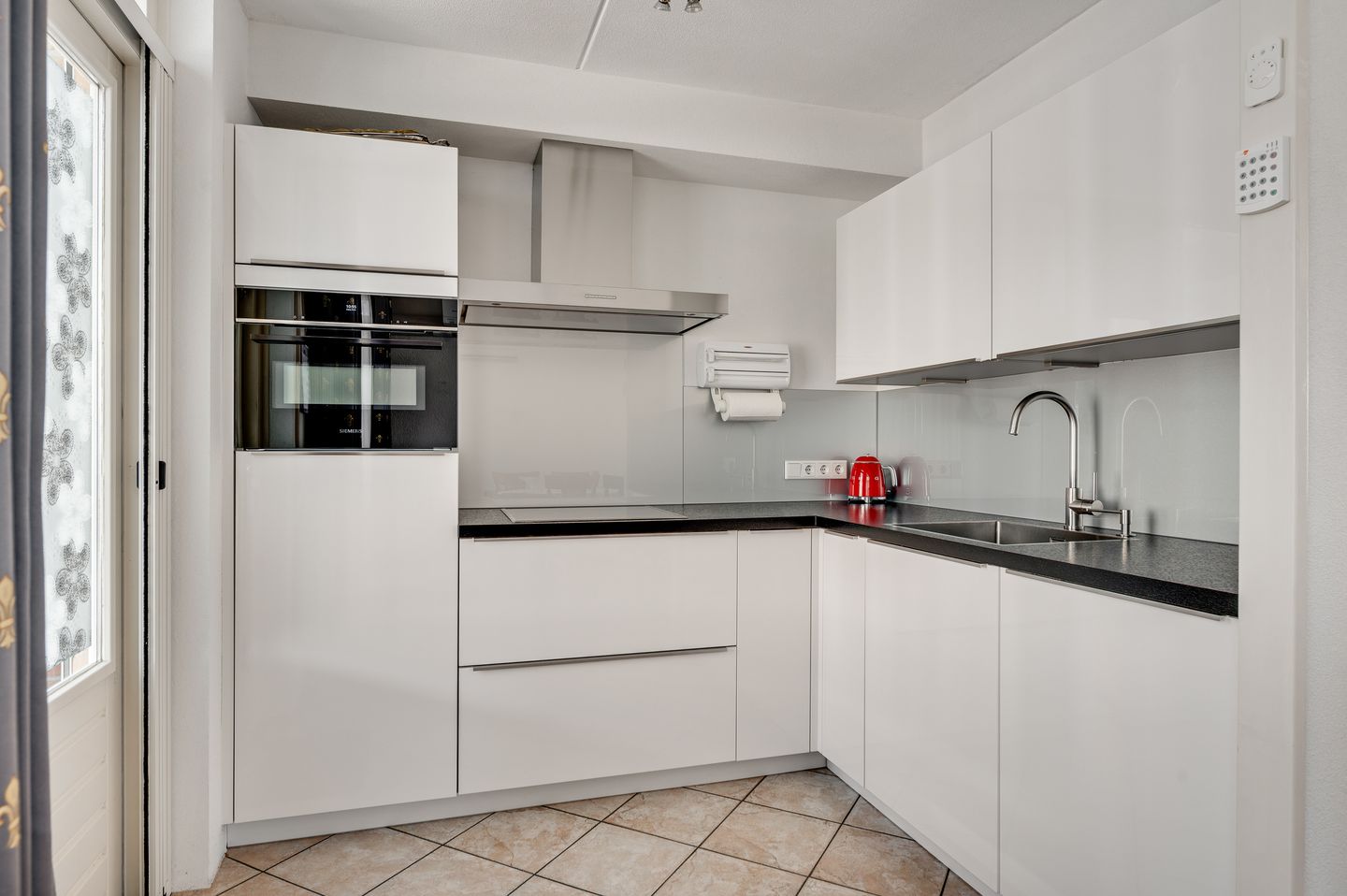 Photo 4 of Rinus Pereirastraat 1