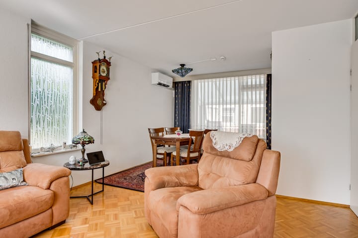 Hoekwoning te koop: Rinus pereirastraat 1, Reuver