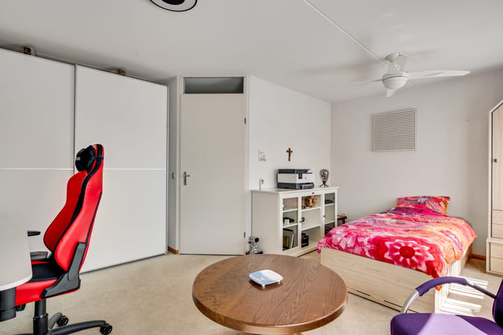 Hoekwoning te koop: Rinus pereirastraat 1, Reuver