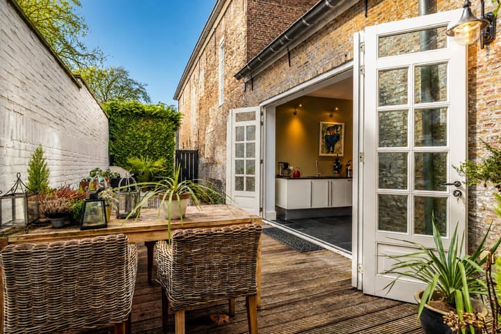 Tussenwoning te koop: Vismarktstraat 10, Geertruidenberg