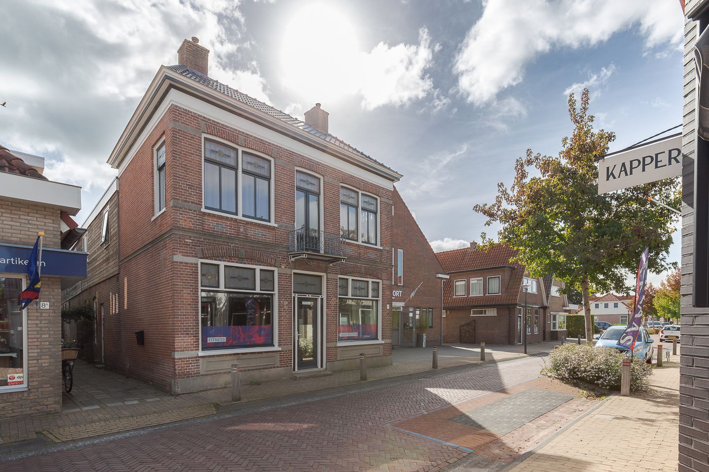 Bekijk foto 2 van Hoofdstraat West 10