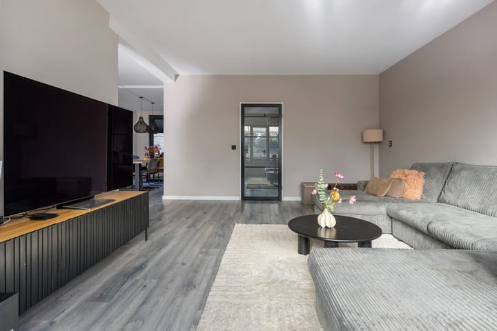 Tussenwoning te koop: Marne 51, Veendam