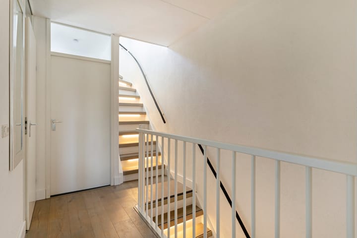 Tussenwoning te koop: Ophemertstraat 63, Tilburg