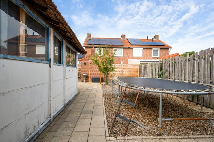 Twee-onder-één-kap te koop: St.Andreasstraat 8, Melick