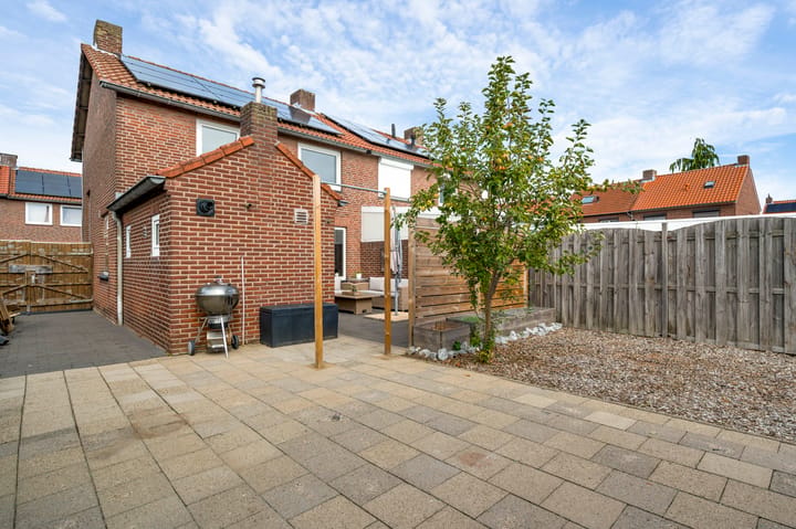 Twee-onder-één-kap te koop: St.Andreasstraat 8, Melick