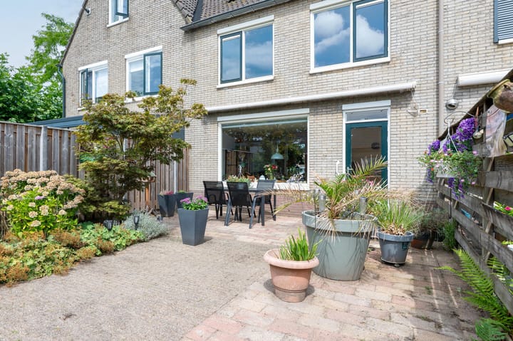 Tussenwoning te koop: Maaibalk 13, Eemnes
