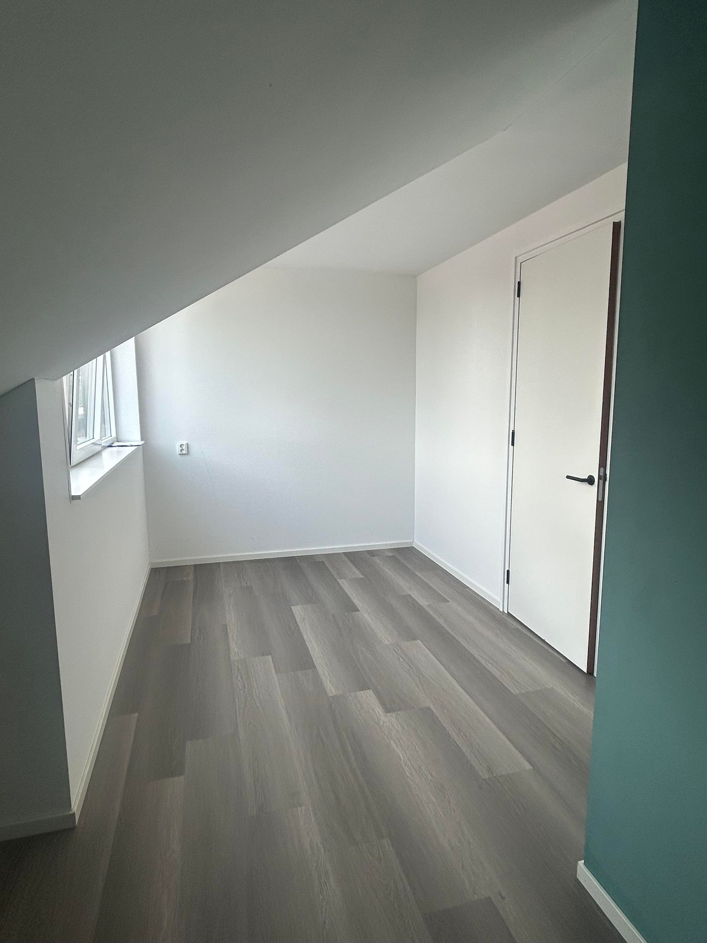 Photo 14 of Moerheimstraat 4-C