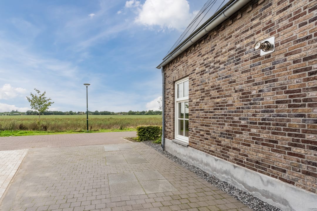 Photo 77 of Leijgraafhof 44