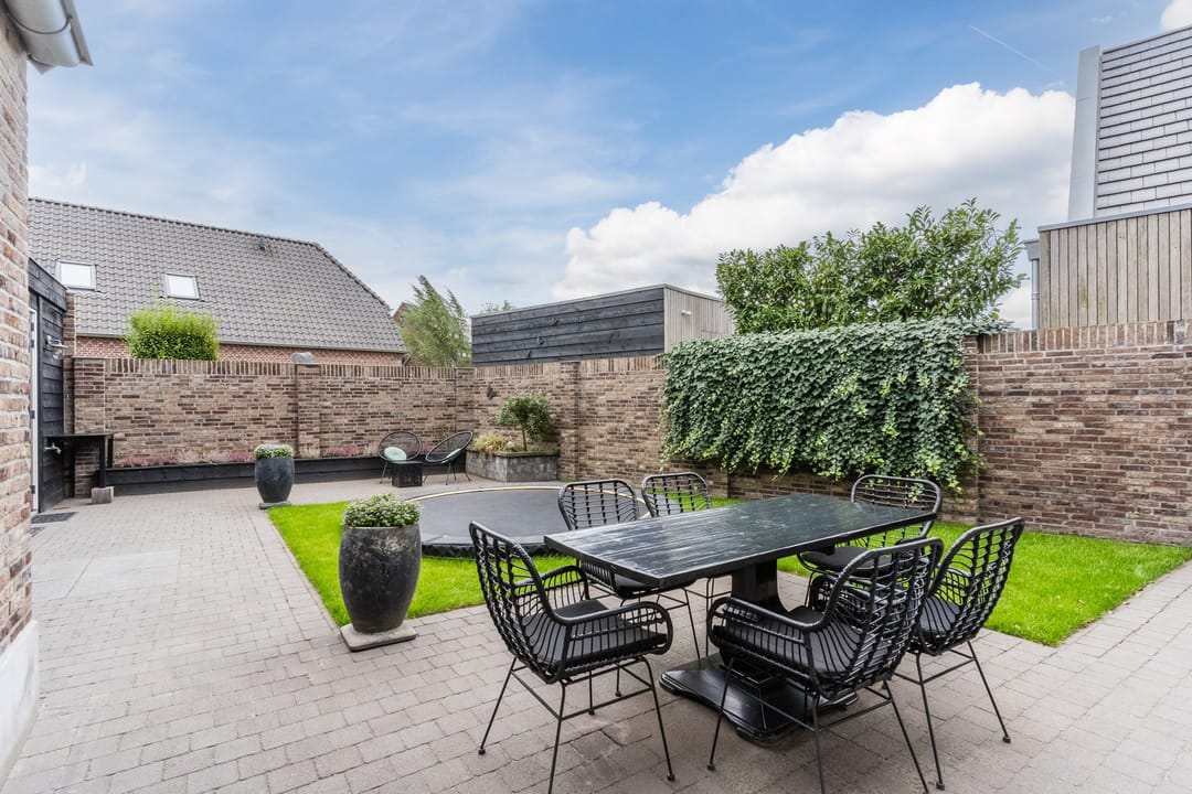 Photo 73 of Leijgraafhof 44