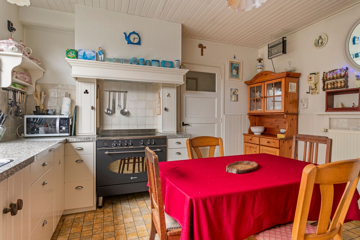 Photo 14 of Dorpstraat 13-A