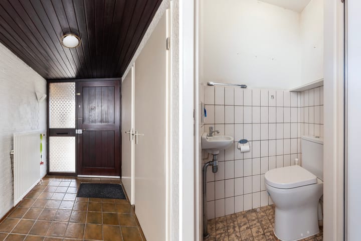 Tussenwoning te koop: Talmaplantsoen 26, Zwijndrecht