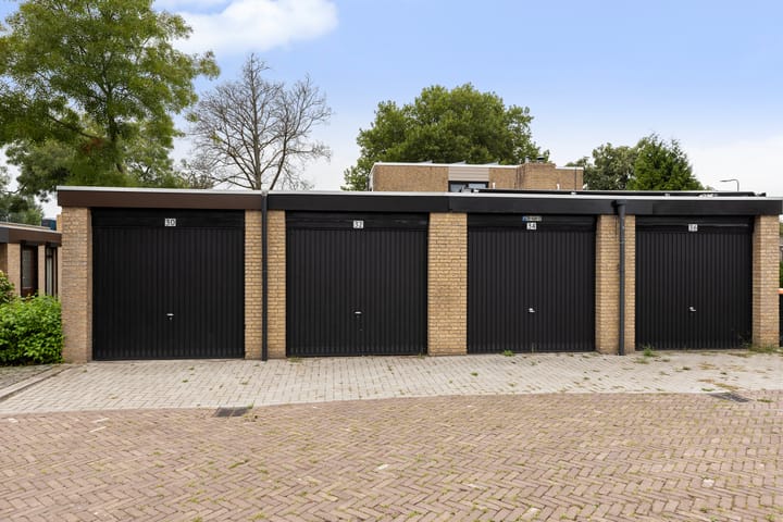 Tussenwoning te koop: Talmaplantsoen 26, Zwijndrecht